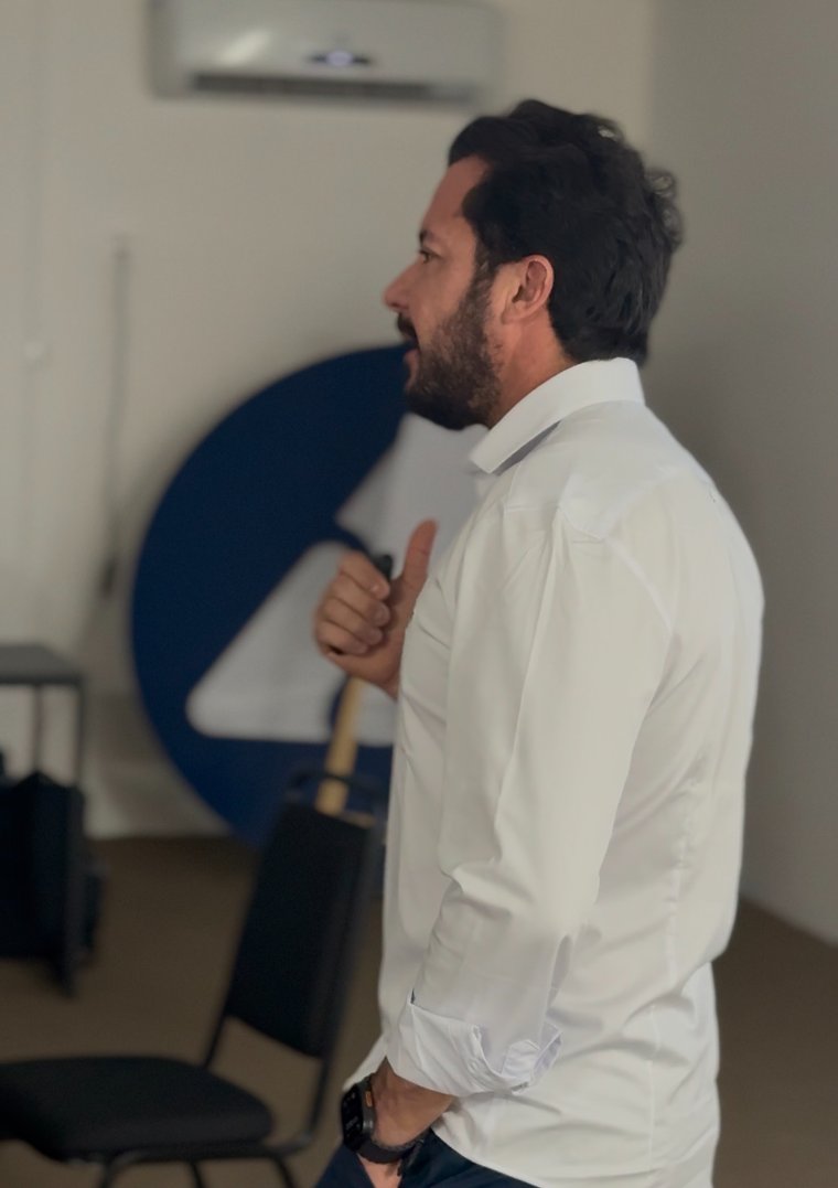 Killer Abreu, diretor executivo da Hubio Agro, durante apresentação na Semana de Imersão Técnica